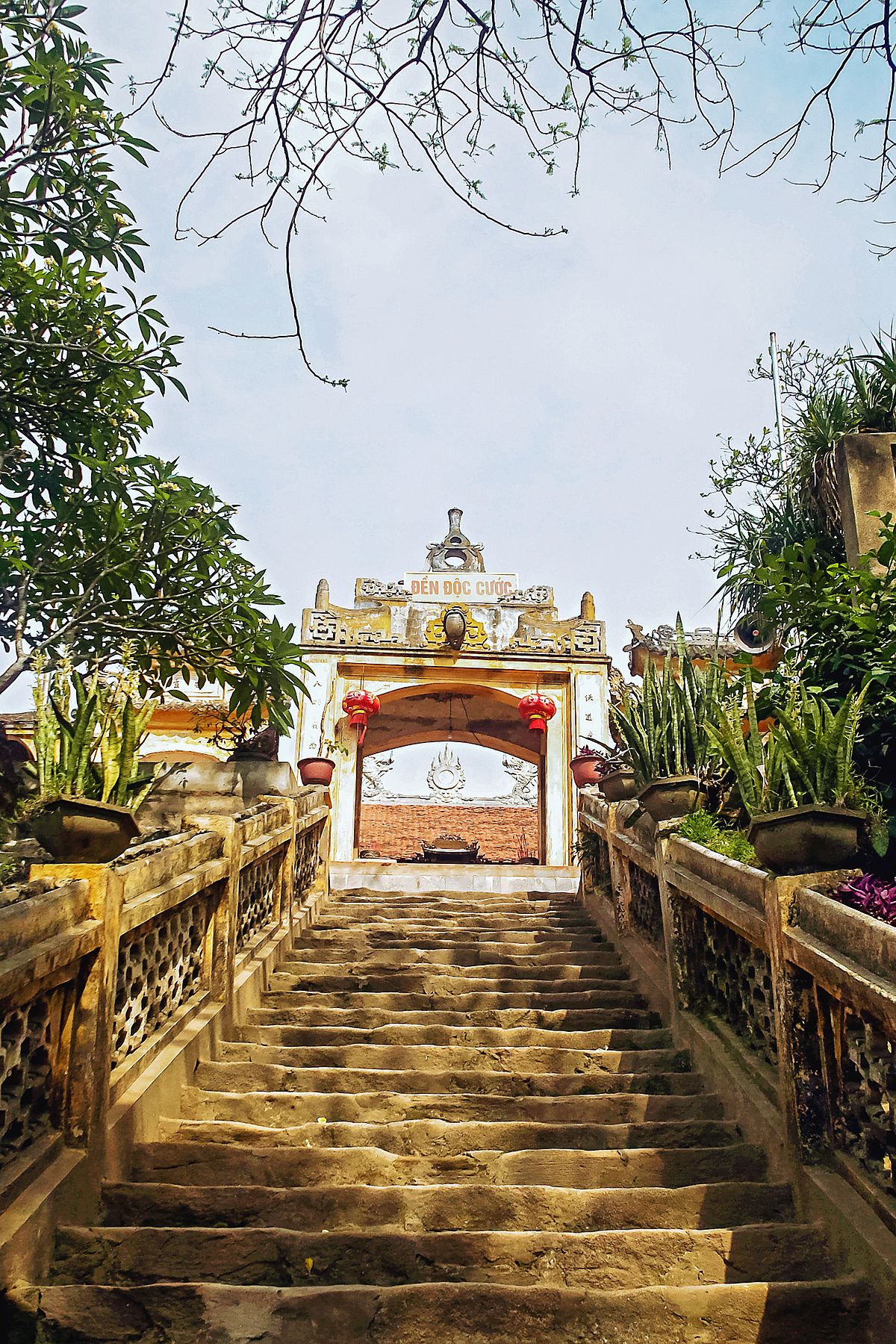 Đền thờ thần Độc Cước Thanh Hóa