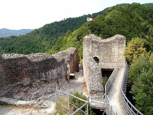 Cấu trúc Lâu đài Poenari