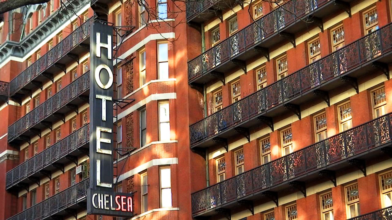 Sid Vicious tại Chelsea Hotel