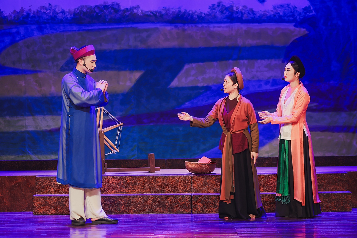 Khán giả trong nhà hát Thánh phố