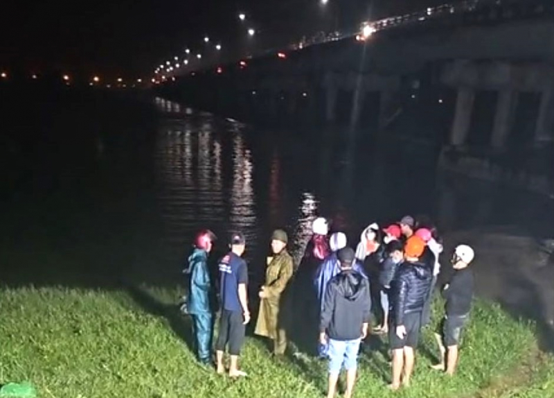 Lực lượng chức năng tại hiện trường