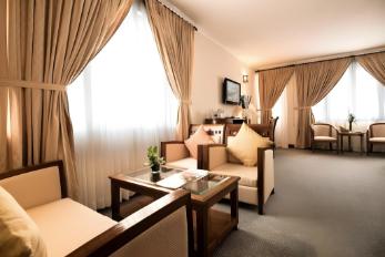 Không gian phòng Khách sạn Palace