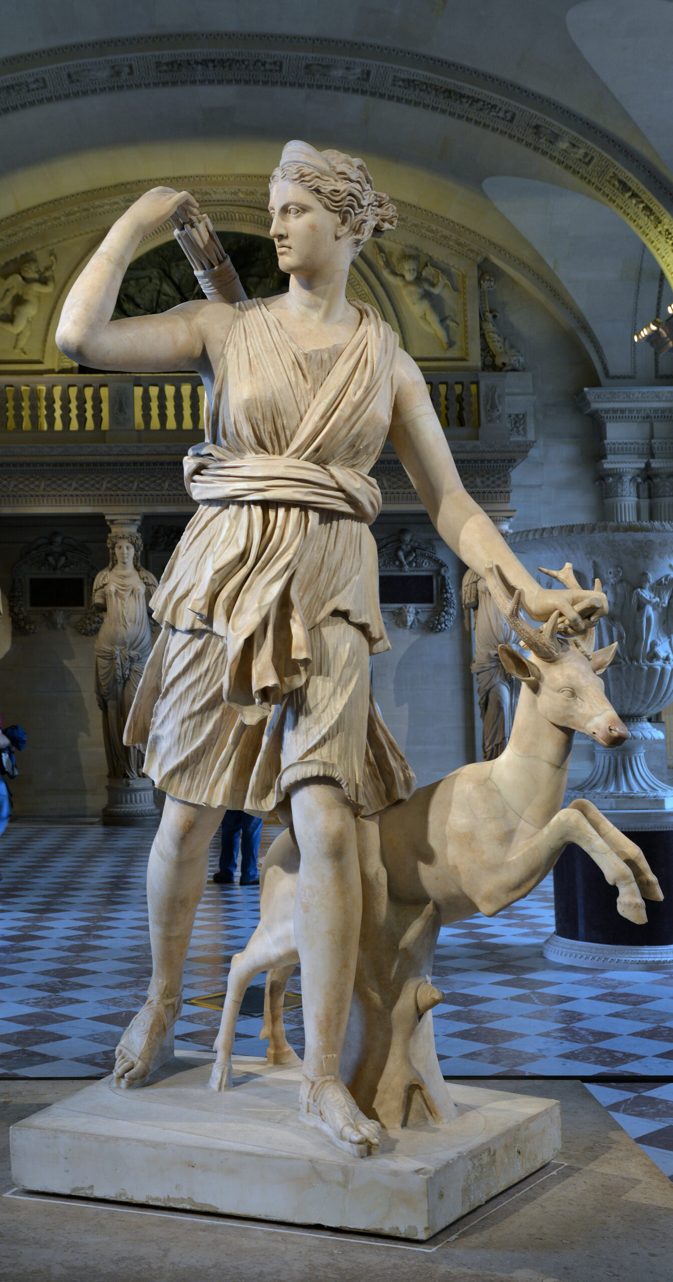 Tượng Diana of Versailles &ndash; biểu tượng Artemis trong nghệ thuật
