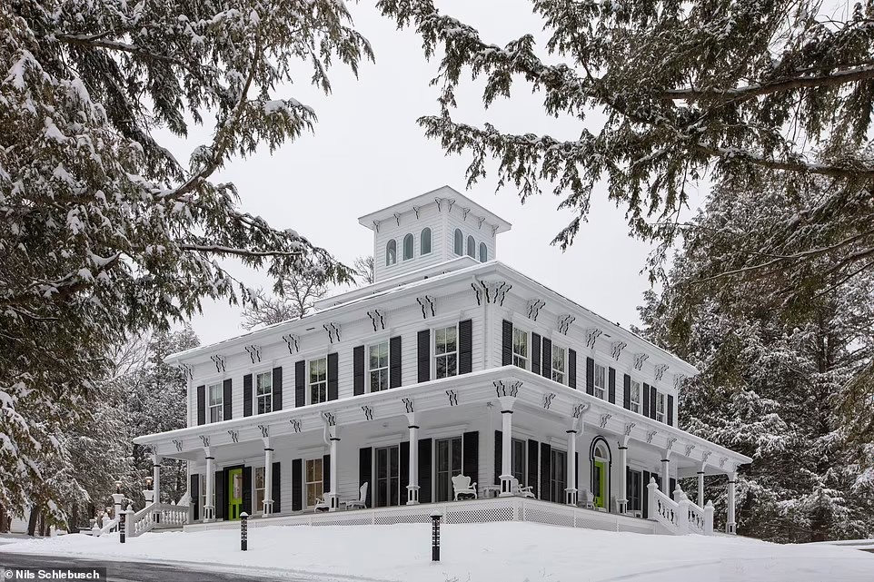 Phòng khách sạn Arctic Club