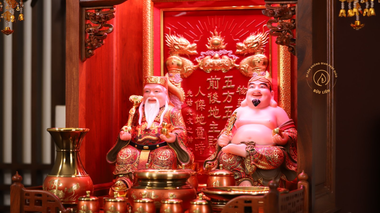 Bàn thờ Thần Tài Thổ Địa trang nghiêm