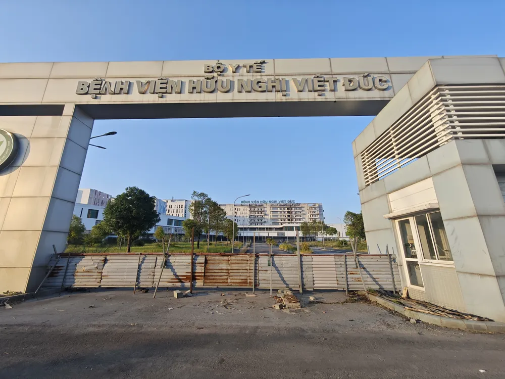 Cảnh bệnh viện bỏ hoang tại Adelaide