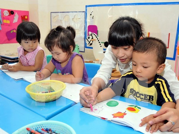 Trẻ mầm non học ngoại ngữ