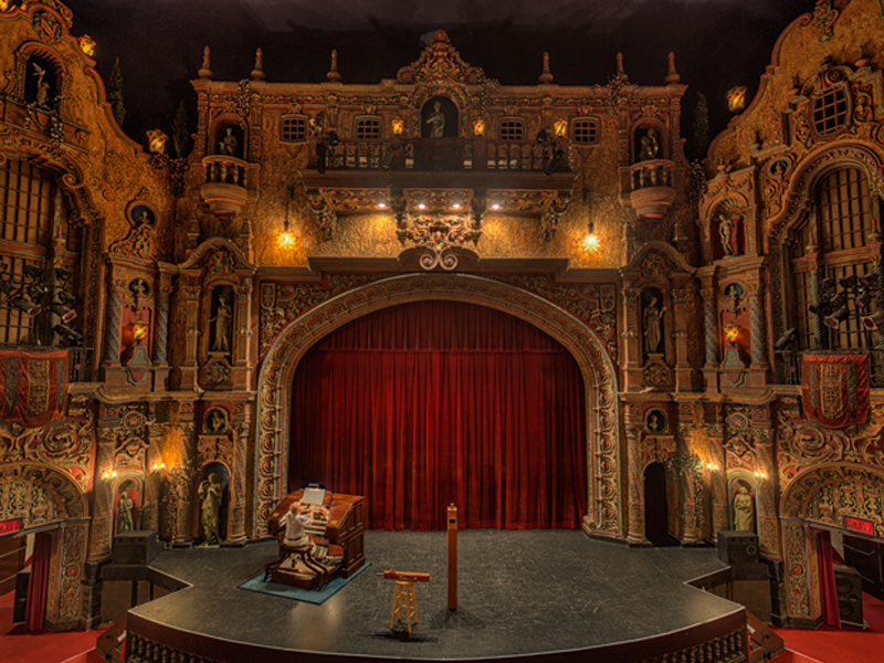 Nhà hát Wheeler Opera tại Aspen, Colorado Nhà hát Wheeler Opera Aspen Colorado - toàn cảnh bên ngoài