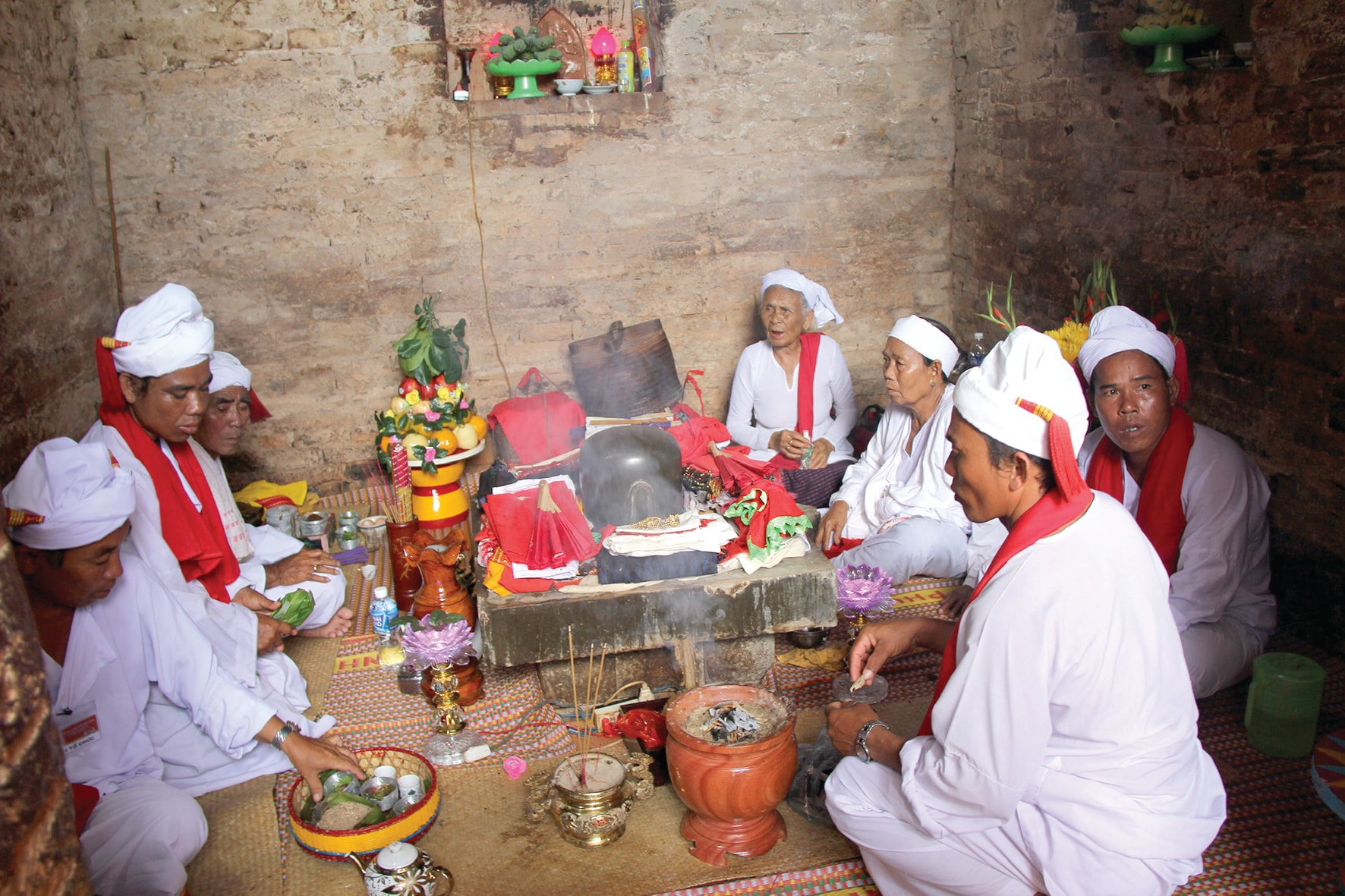 Tín ngưỡng phồn thực và sự tôn thờ sinh sôi trong các lễ hội cổ 7 Biểu tượng tục lệ phồn thực