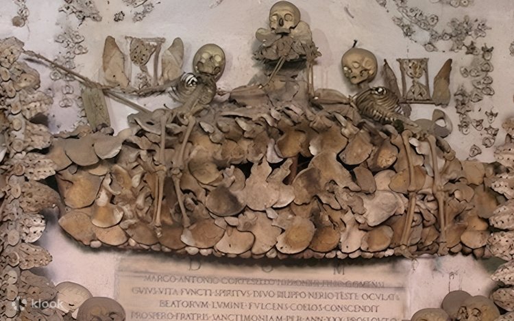 Bức tường xương tu sĩ Capuchin
