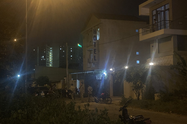 Khách sạn Seelbach (Kentucky, Mỹ): Nơi có “Quý bà Xanh”, người phụ nữ bí ẩn đã chết sau khi biết chồng qua đời 7 Hiện tượng Quý bà Xanh