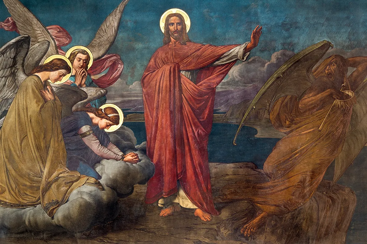 Trừ tà: Cuộc chiến giữa đức tin và thế lực ma quỷ 6 Linh mục trừ tà trước tượng thánh giá