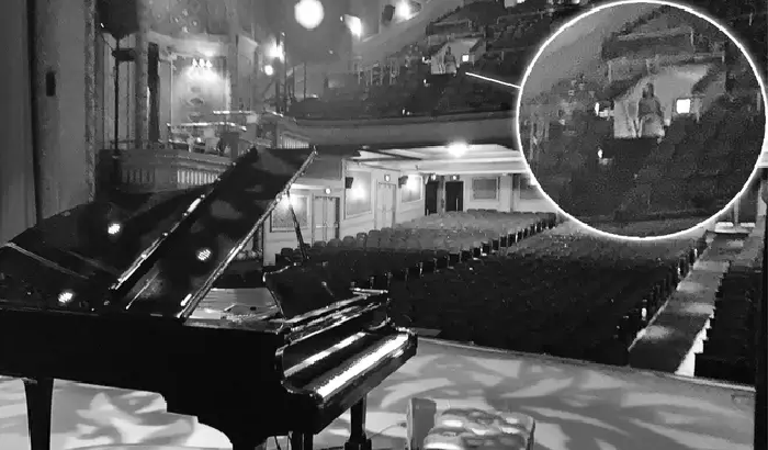 Nhà hát Princess (Melbourne, Úc): Hồn ma của ca sĩ opera Frederick Federici, người đã chết trên sân khấu 6 Bên ngoài Nhà hát Princess