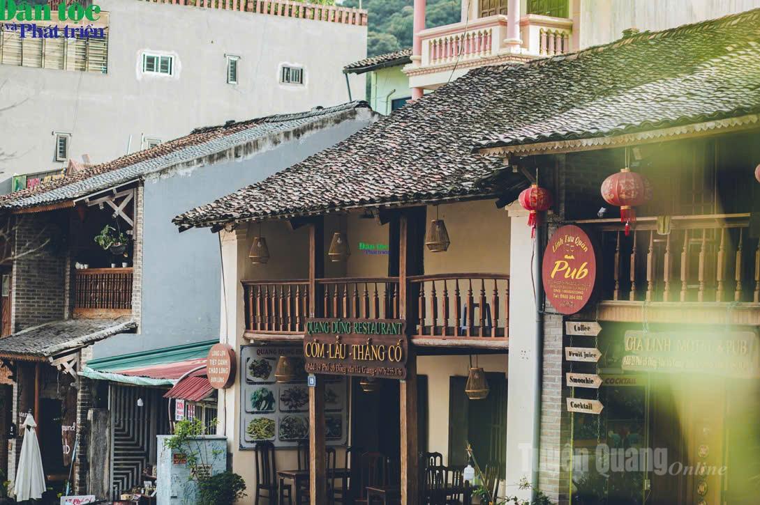 đời sống văn hóa bản địa vùng cao