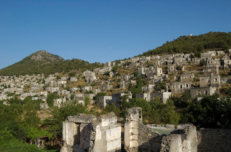 Di tích thực dân trên đảo bỏ hoang