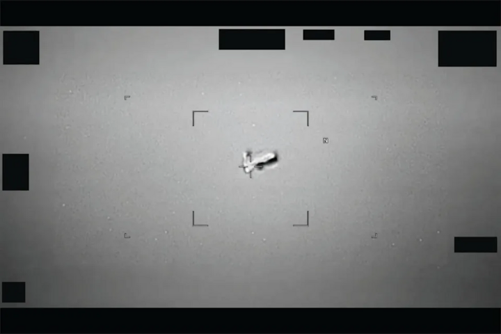 Hình minh họa vụ UFO nổi bật tại Auckland, New Zealand với nhân chứng và báo cáo chi tiết