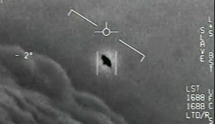 Hình ảnh UFO Tic Tac do Hải quân Mỹ công bố