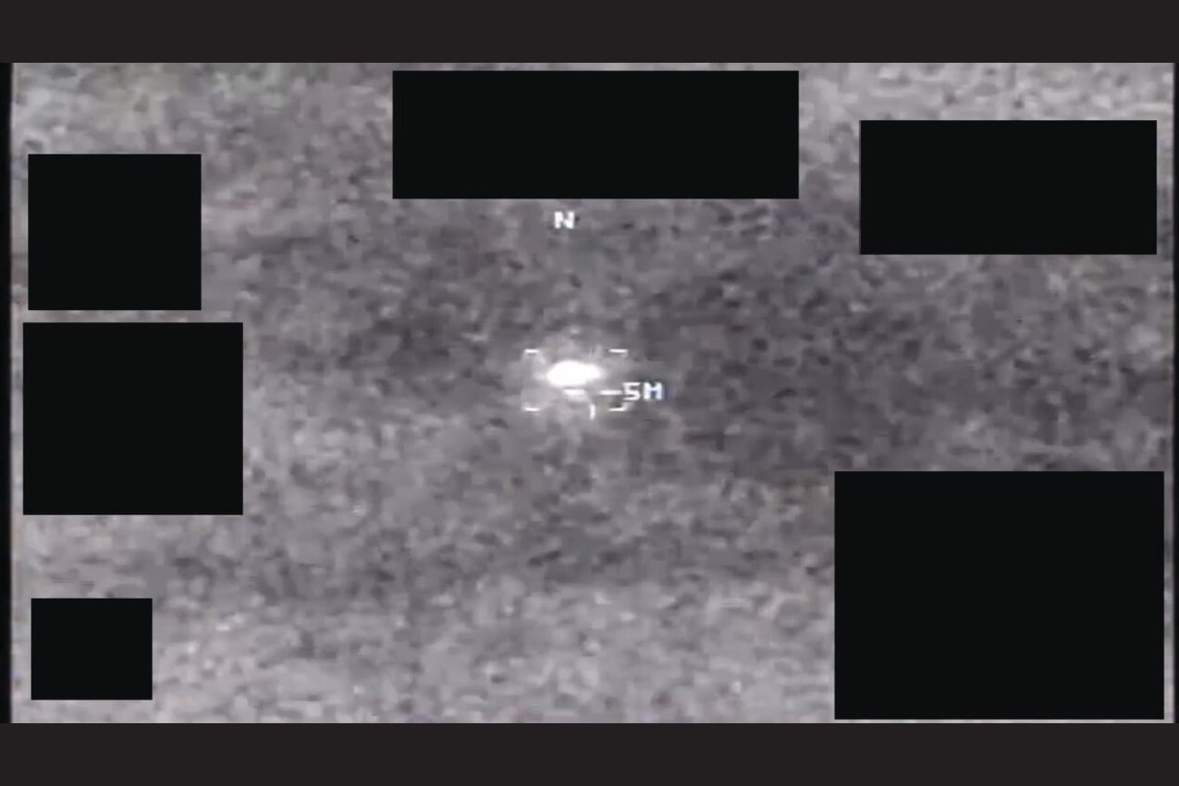 Hình ảnh minh họa vật thể bay không xác định liên quan đến các cuộc điều tra UFO và UAP của chính phủ Mỹ